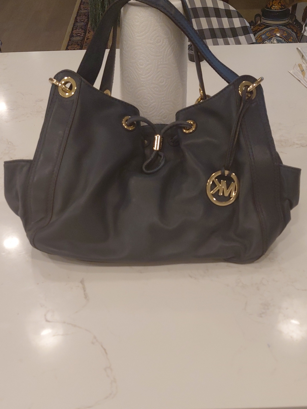 Michael Kors " Ludlow" Leather Shoulder Bag in Black..EUC